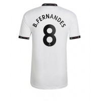 Manchester United Bruno Fernandes #8 Fotballklær Bortedrakt 2022-23 Kortermet